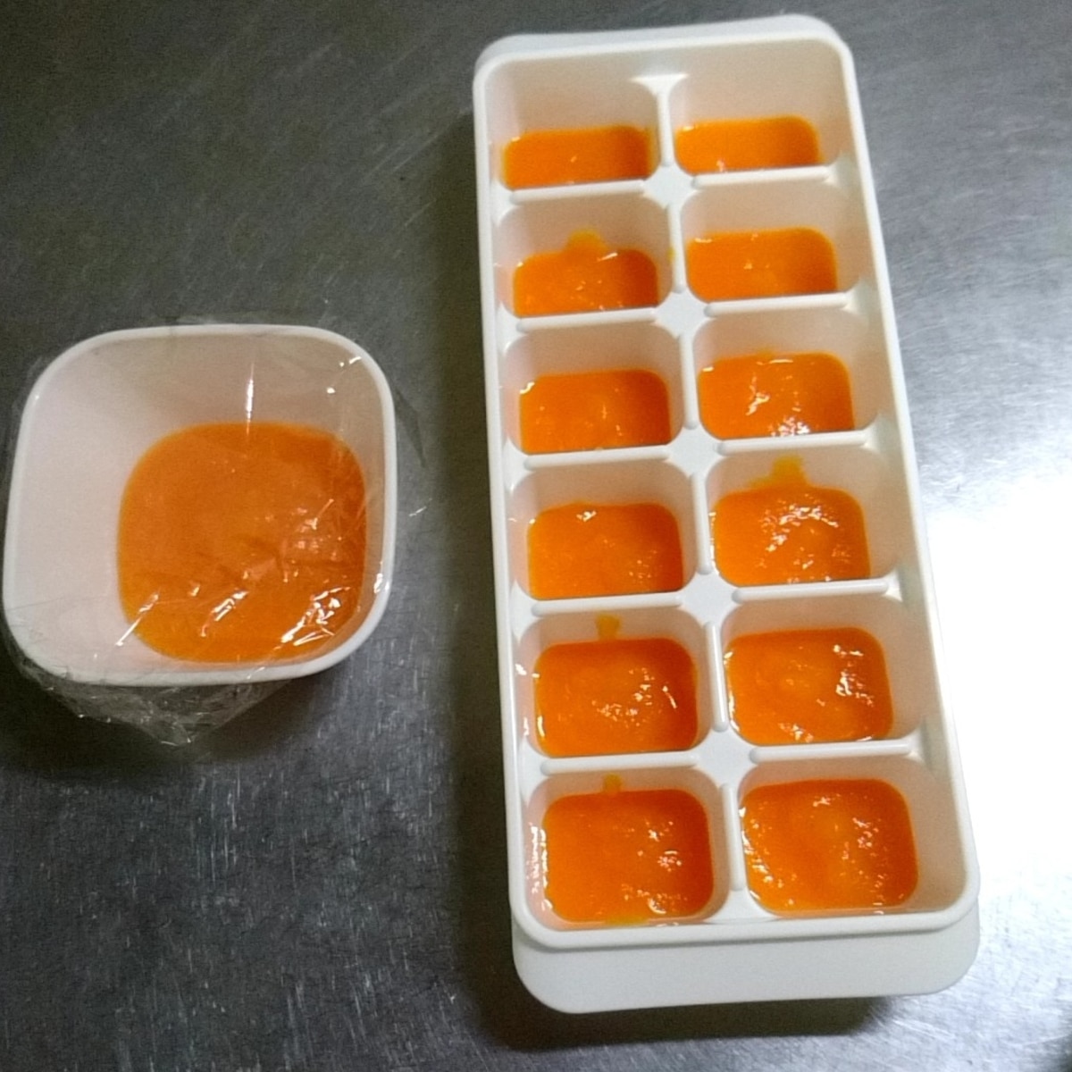 離乳食初期 人参ペースト ごっくん期 フリージング レシピ 作り方 By オレイン酸 楽天レシピ 離乳食初期 人参ペースト ごっくん期 フリージング レシピ 作り方 By オレイン酸 楽天レシピ